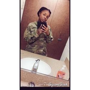 Meet your Posher, Leah